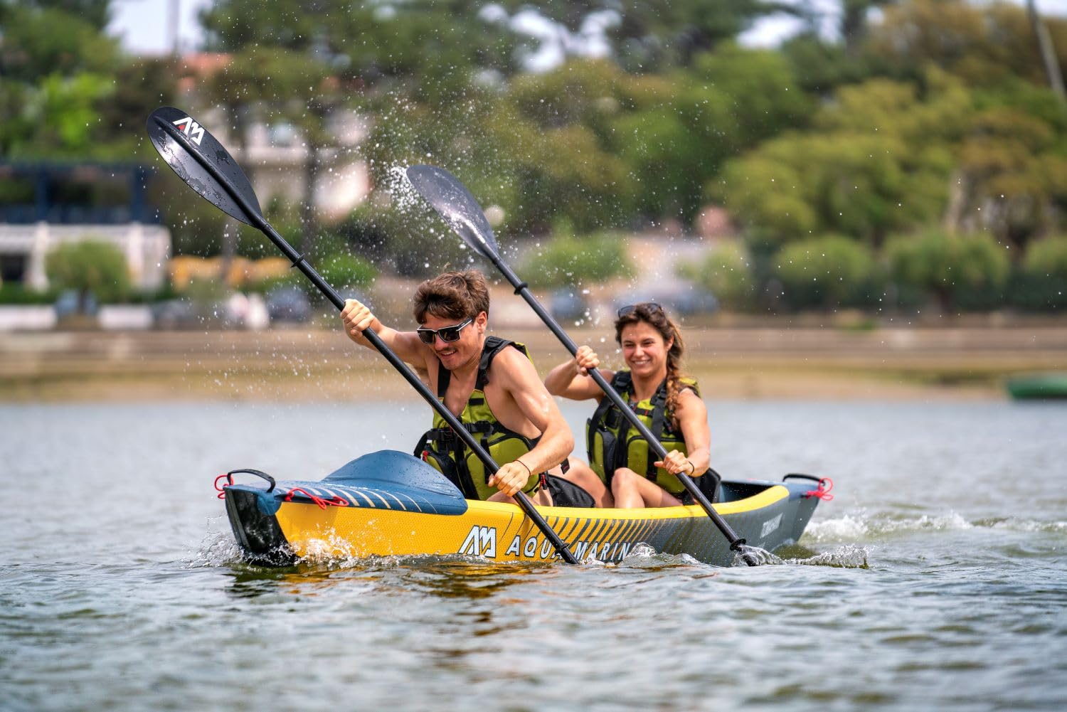 Aqua Marina Tomahawk Air-K Kayak Inflable de Alta presión para 2 Personas, 440 cm de Longitud, Marino/Amarillo