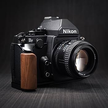 Amazon | 木製ウッドハンドグリップLホルダーニコンDFカメラ合金