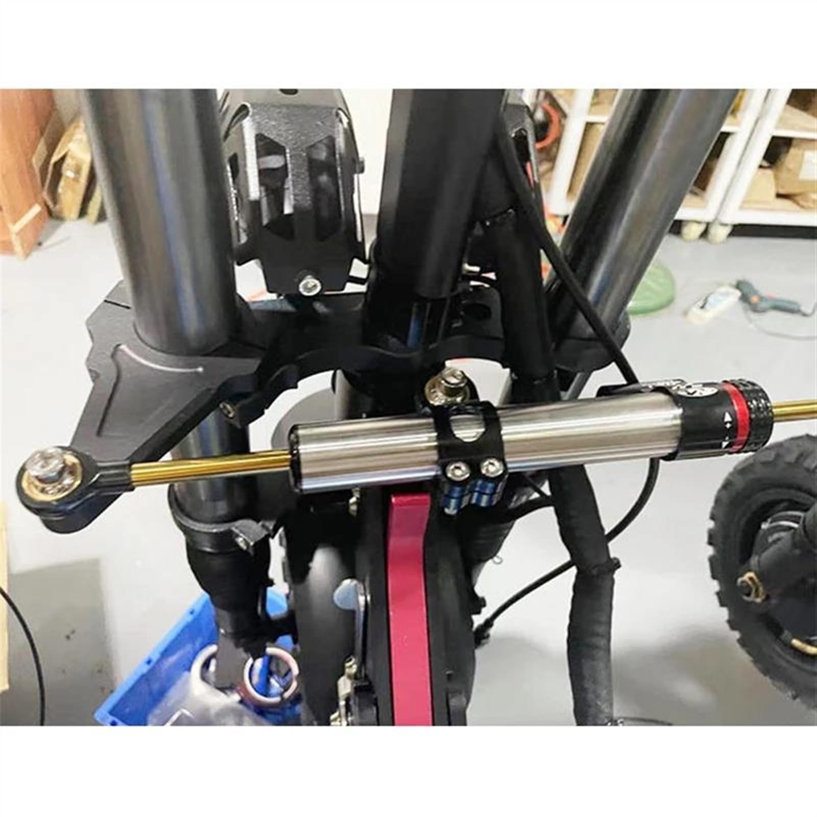 Pour Inxing V7 V5 Kit d'amortisseur de direction de scooter électrique Pièces de rechange pour scooters de moto Stabilisateur de sécurité de stabilité en aluminium CNC Amortisseur De Direction Moto(V7