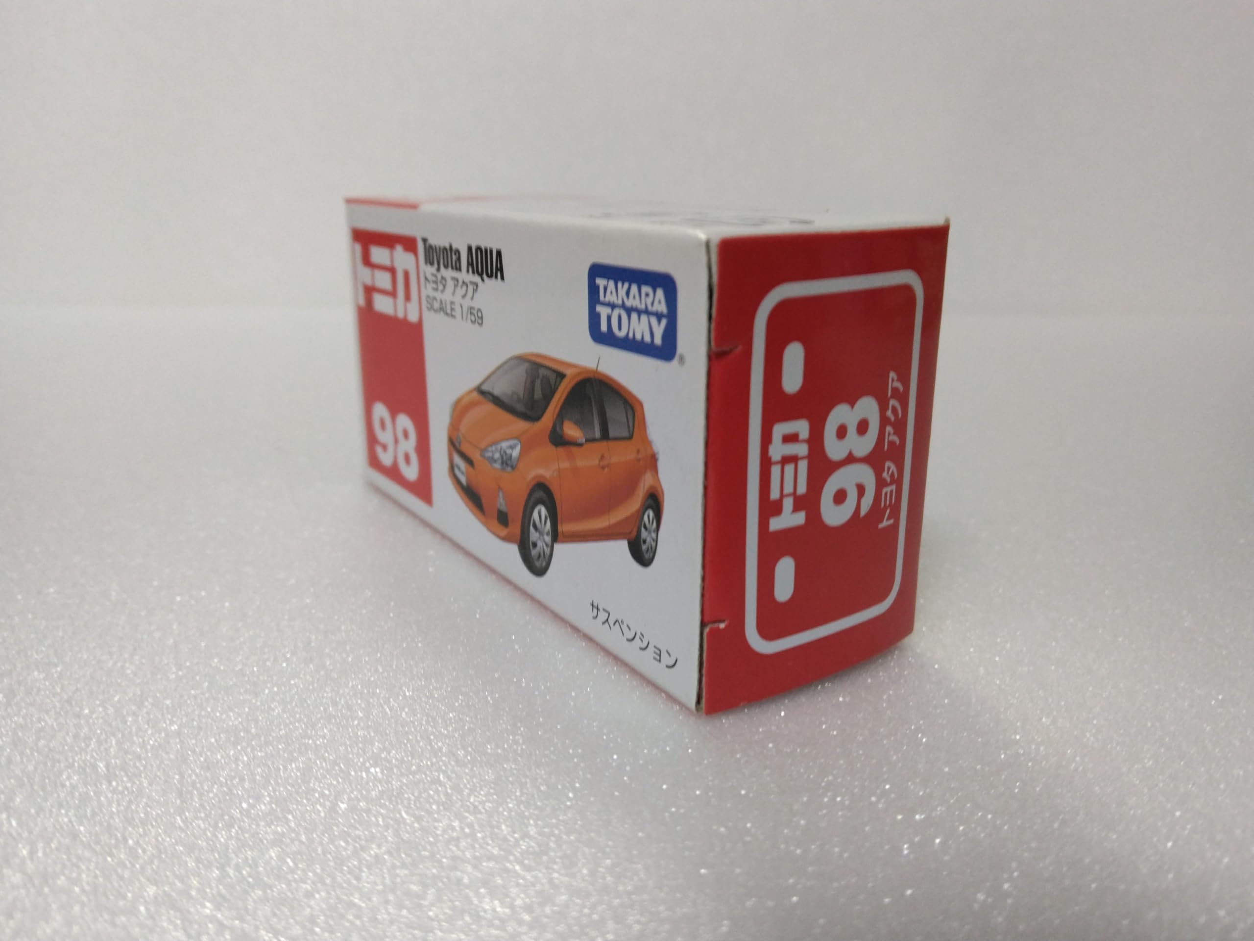 トヨタ アクア オレンジ&シルバー2体 ミニカー 非売品 箱付き トヨタ アクア オレンジ&シルバー2体 ミニカー 非売品 箱付き