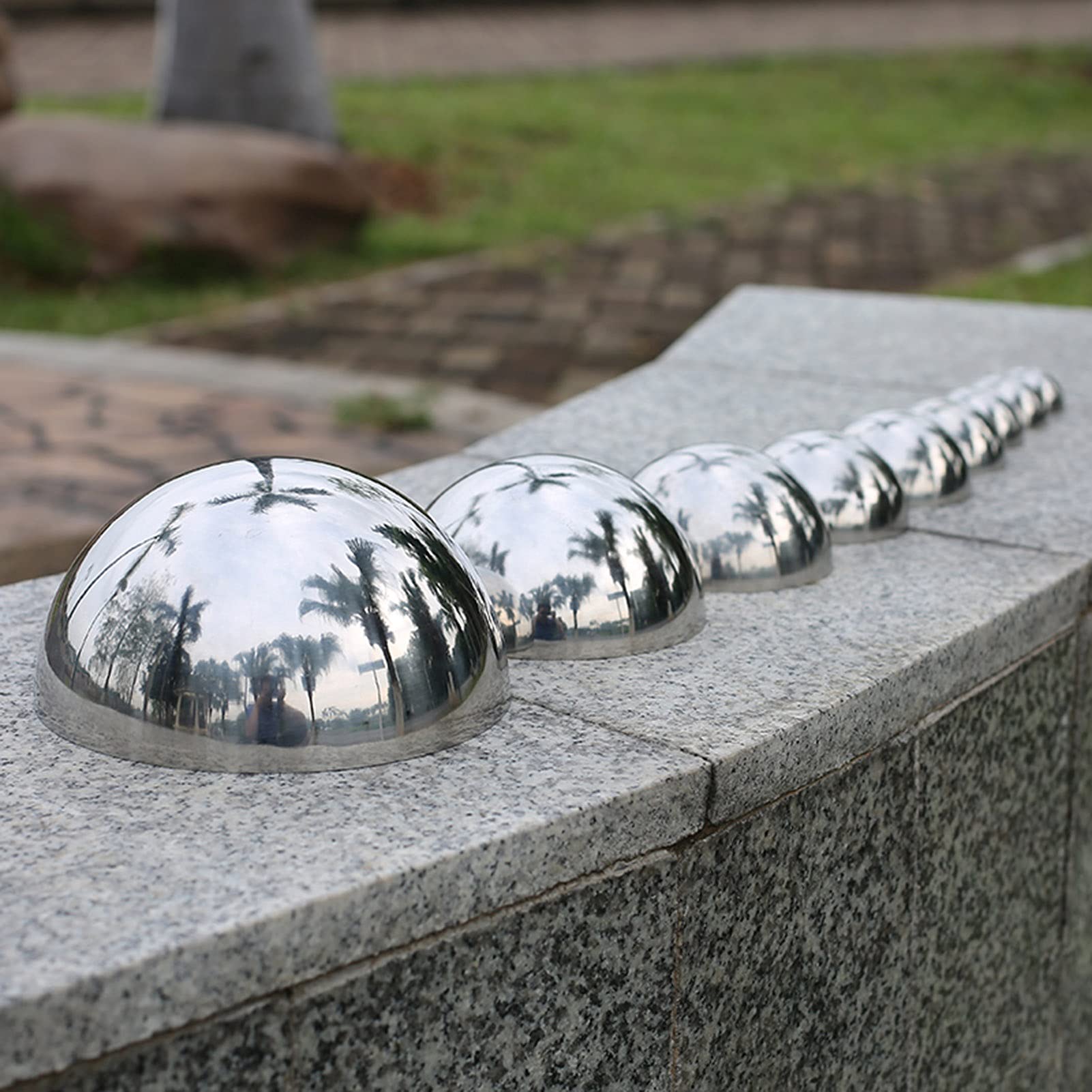 Boules Réfléchissantes pour Jardin, Hémisphère Jardin Poli Miroir, Boule Creuse Polie en Acier Inoxydable 304 pour Ornements De Décoration Extérieure Intérieure, Taille 17