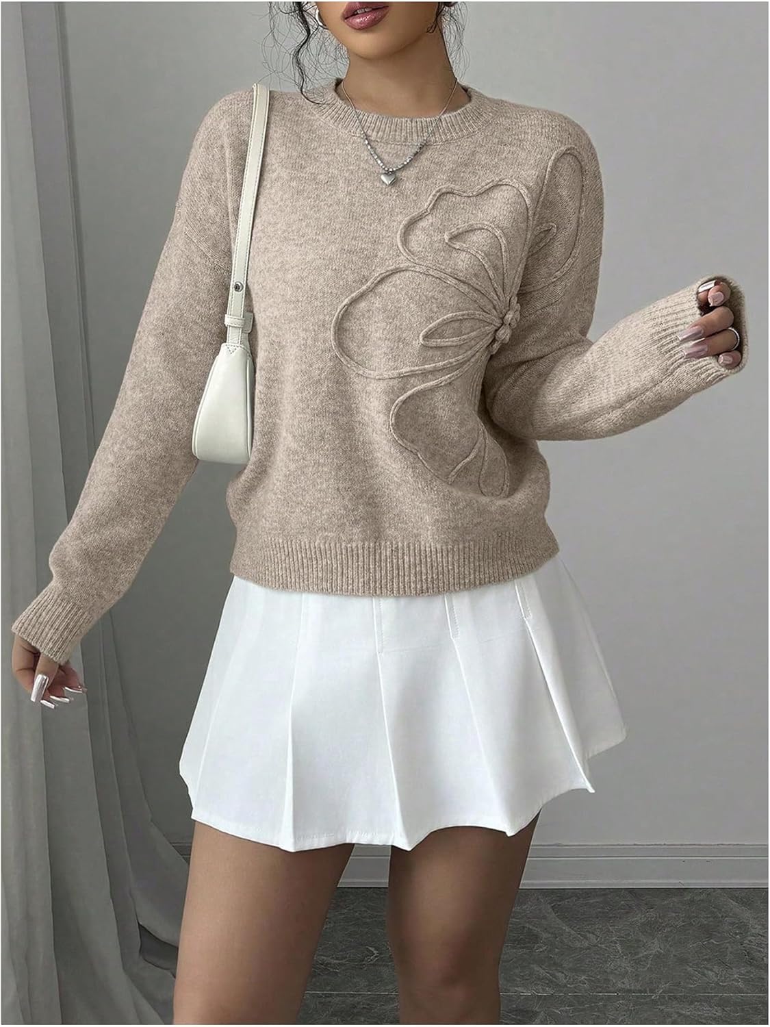 Verdusa Women's Spring 3D Flower Appliques Crewneck Sweaters Long Sleeve Drop Shoulder Pullovers Knit Going Out Tops - Image 4