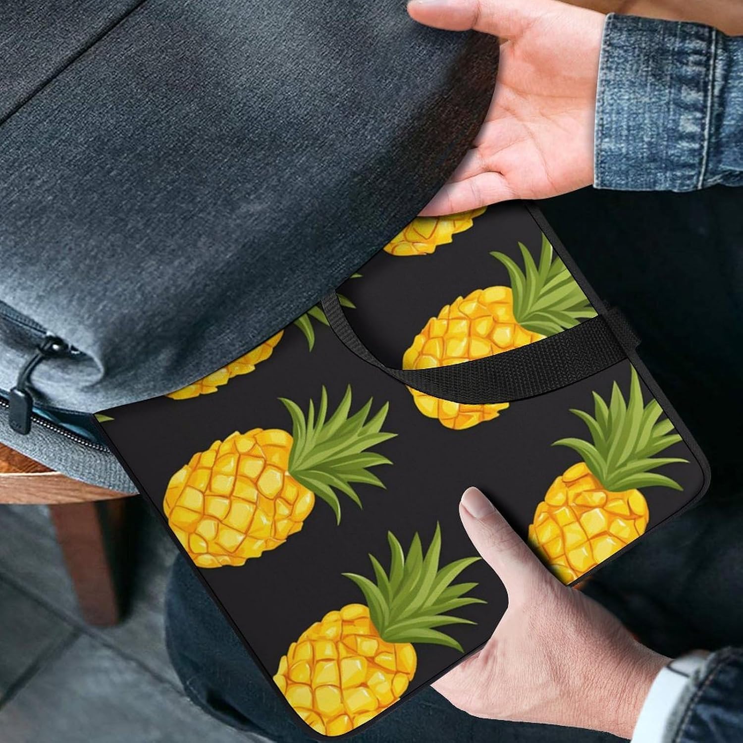 Pineapple Fruit Pattern Laptop Bag Lightweight Computer Bag Carrying Case for Work Business