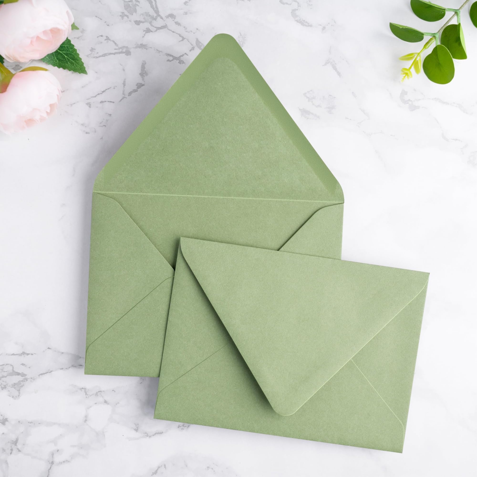 200 buste formato A7 (5x7 pollici), verdi, con chiusura a lembo europeo, ideali per inviti di matrimonio, biglietti d'auguri, foto e cartoline