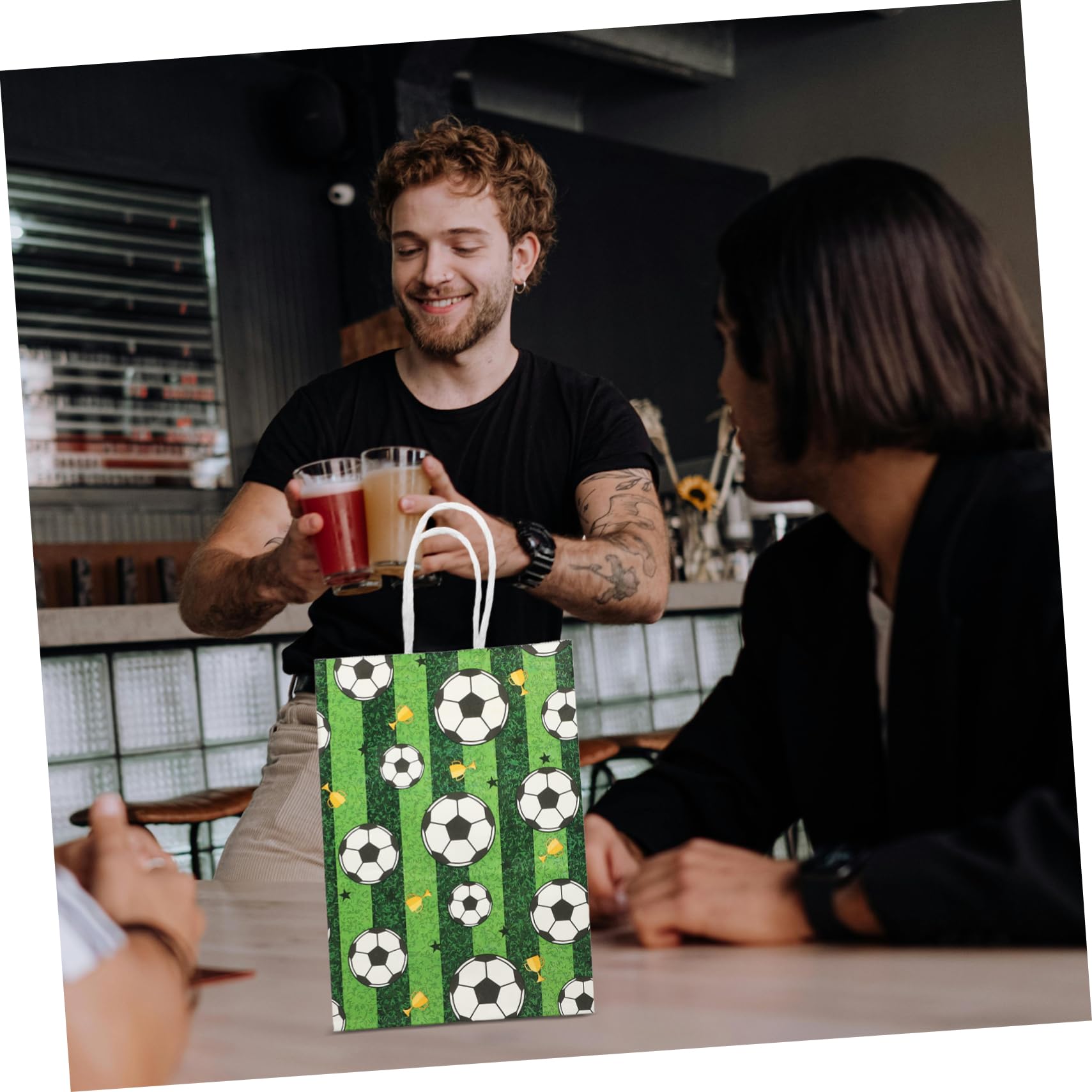 SHINEOFI 96stücke Fußball Party Geschenktüten Kraftpapier Handliche Geschenkverpackung Für Kindergeburtstage Sportveranstaltungen Und Feiertage Und Leicht Für Und Mitgebsel