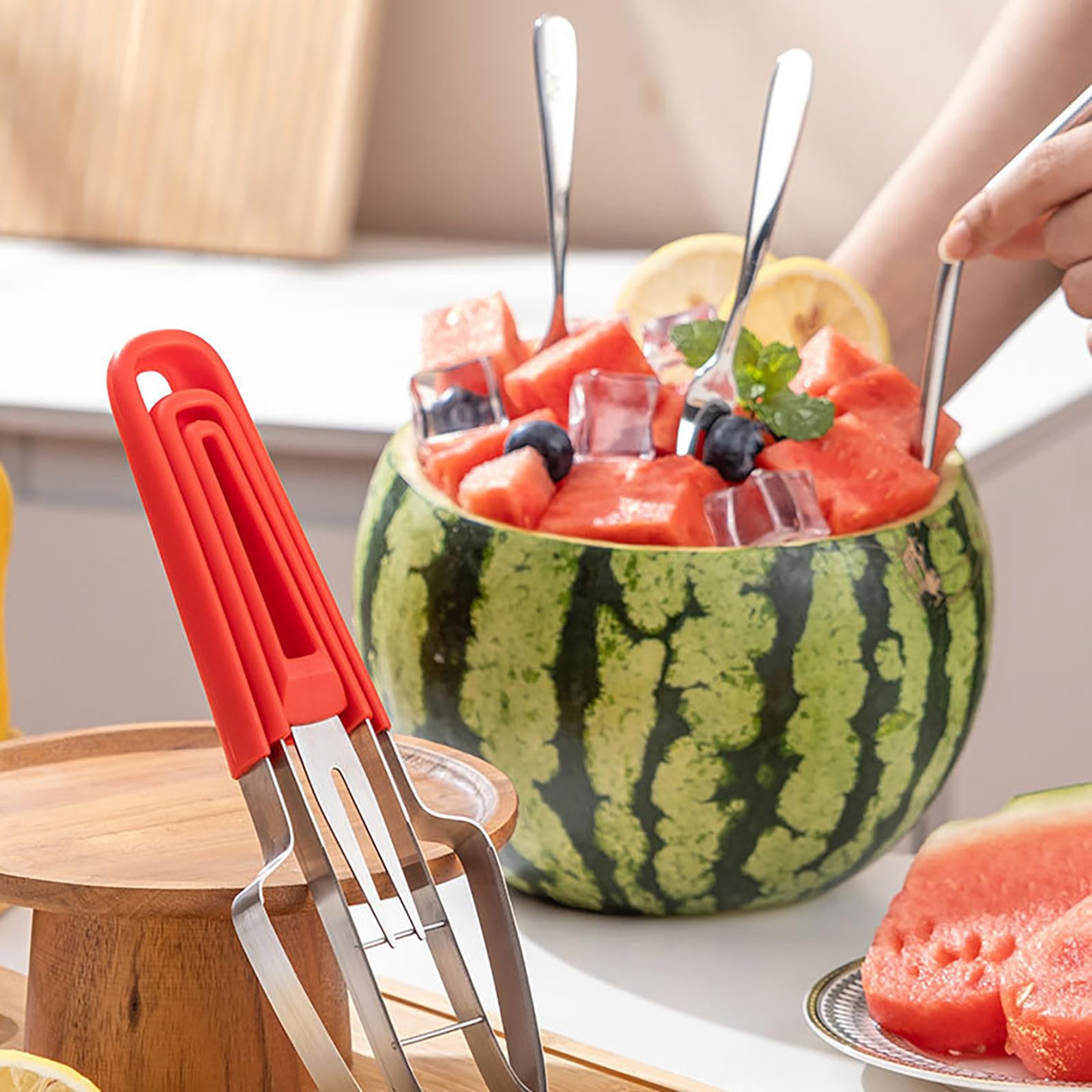 GFrind 3-in-1 Watermelon Cutter Slicer Tool, Stainless Steel Watermelon Cutter, Fork Slicer Cutter multifunctional, Portability Watermelon Knife Fruit Cutter for Camping Kitchen Gadgets (2 Red)