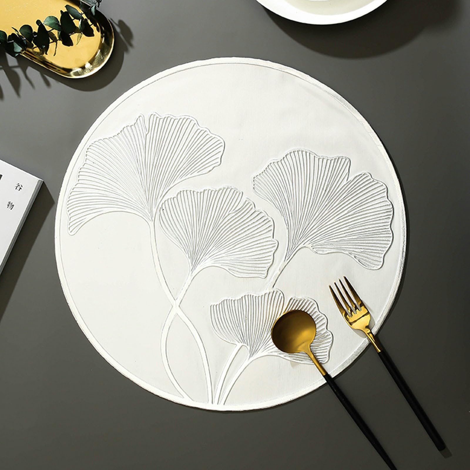 Lot de 6 Sets de Table, Set de Table Lavables PVC Rond Motif de Feuilles de Ginkgo de Style Européen Antidérapant Chaleur Résiste, Argent, 38CM