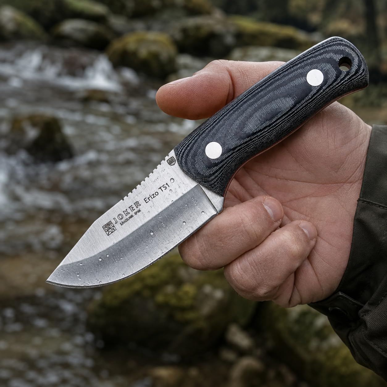 Joker Nóż Sportowy Survival Jeż TS1 CM81-F, Uchwyt Canvas micarta, nóż z ostrzem 7,5 cm, w zestawie pokrowiec Kydex z Paracord 550, narzędzie wędkarskie, polowanie, Camping i piesze wycieczki.