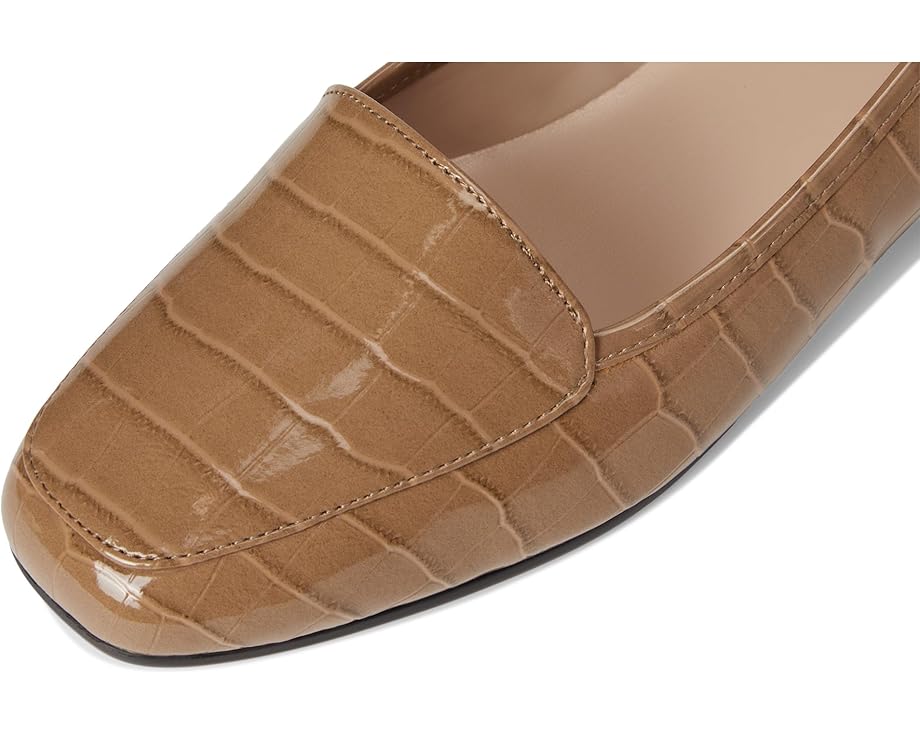 Bandolino Liberty - Right View