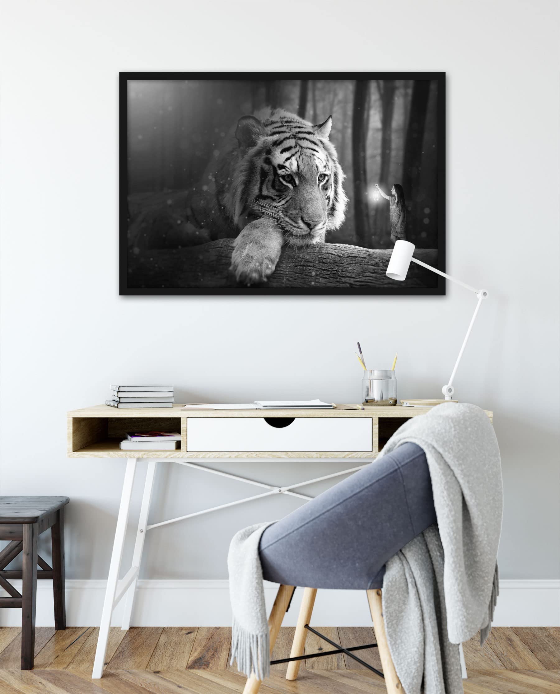 Poster con cornice portafoto da donna e una tigre gigante, formato 80 x 60 cm