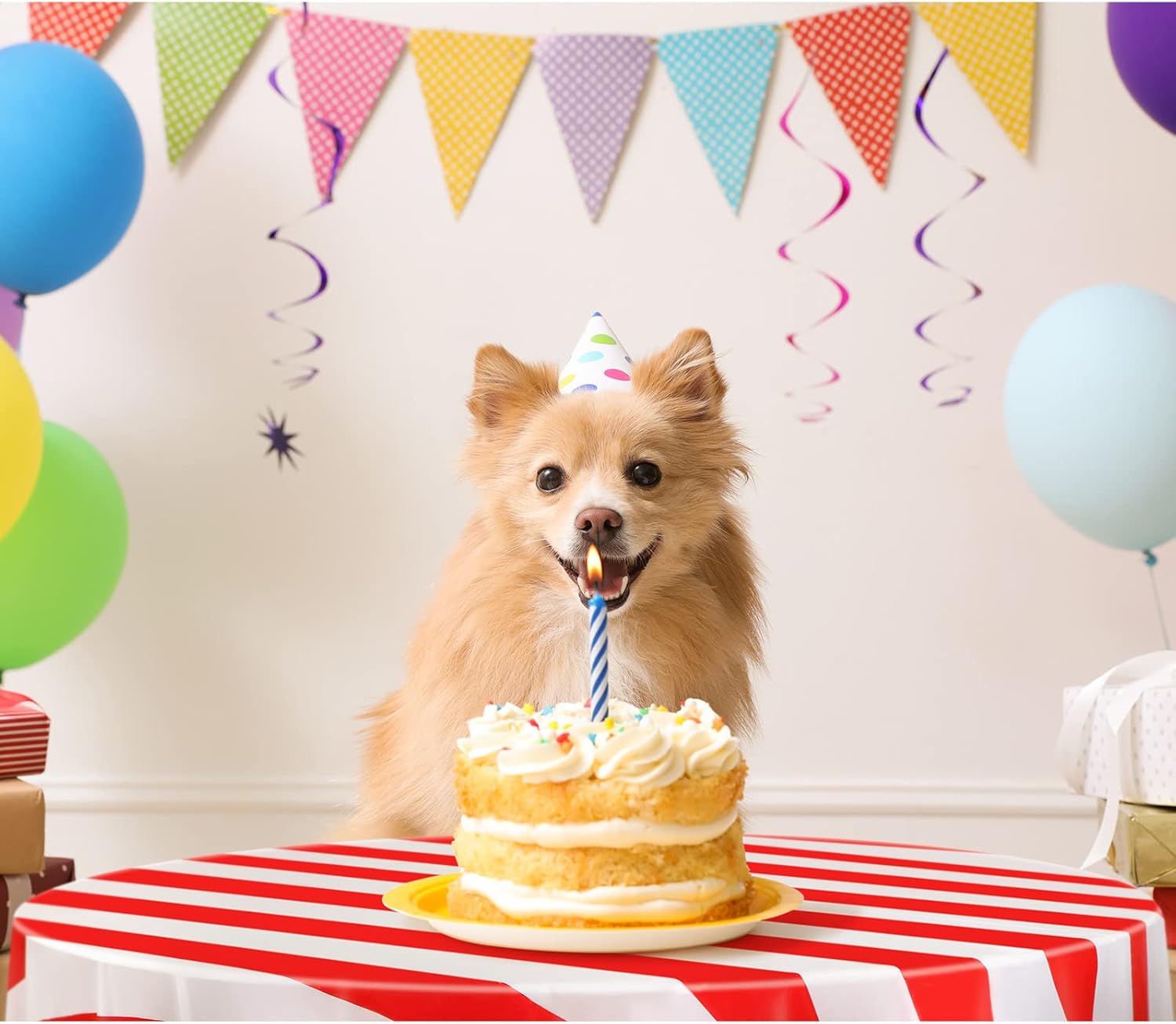 Tatuo 12 Pcs Red and White Round Circus Table Cloth 84 Inch Carnival Circus Tablecloths Striped Disposable Plastic Table Cover for Birthday Party Fiesta Theme Decorations Supplies