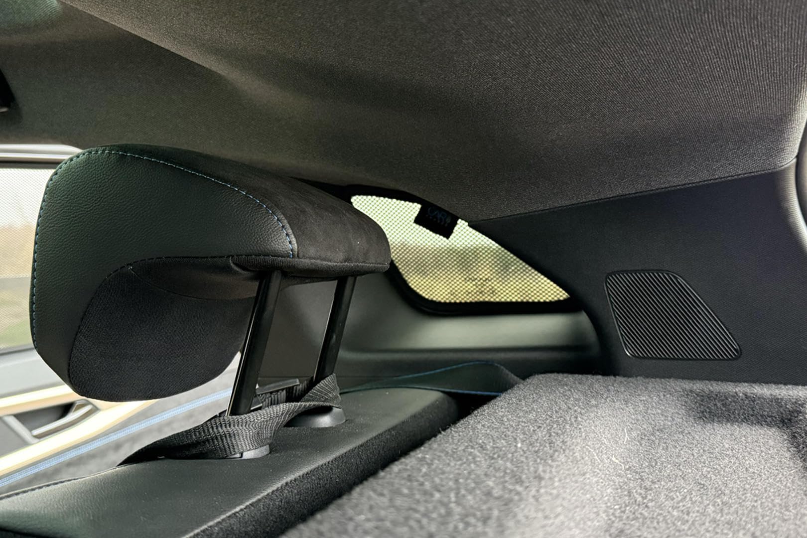 Car Shades Jeu de Pare-Soleil sur Mesure pour Voiture