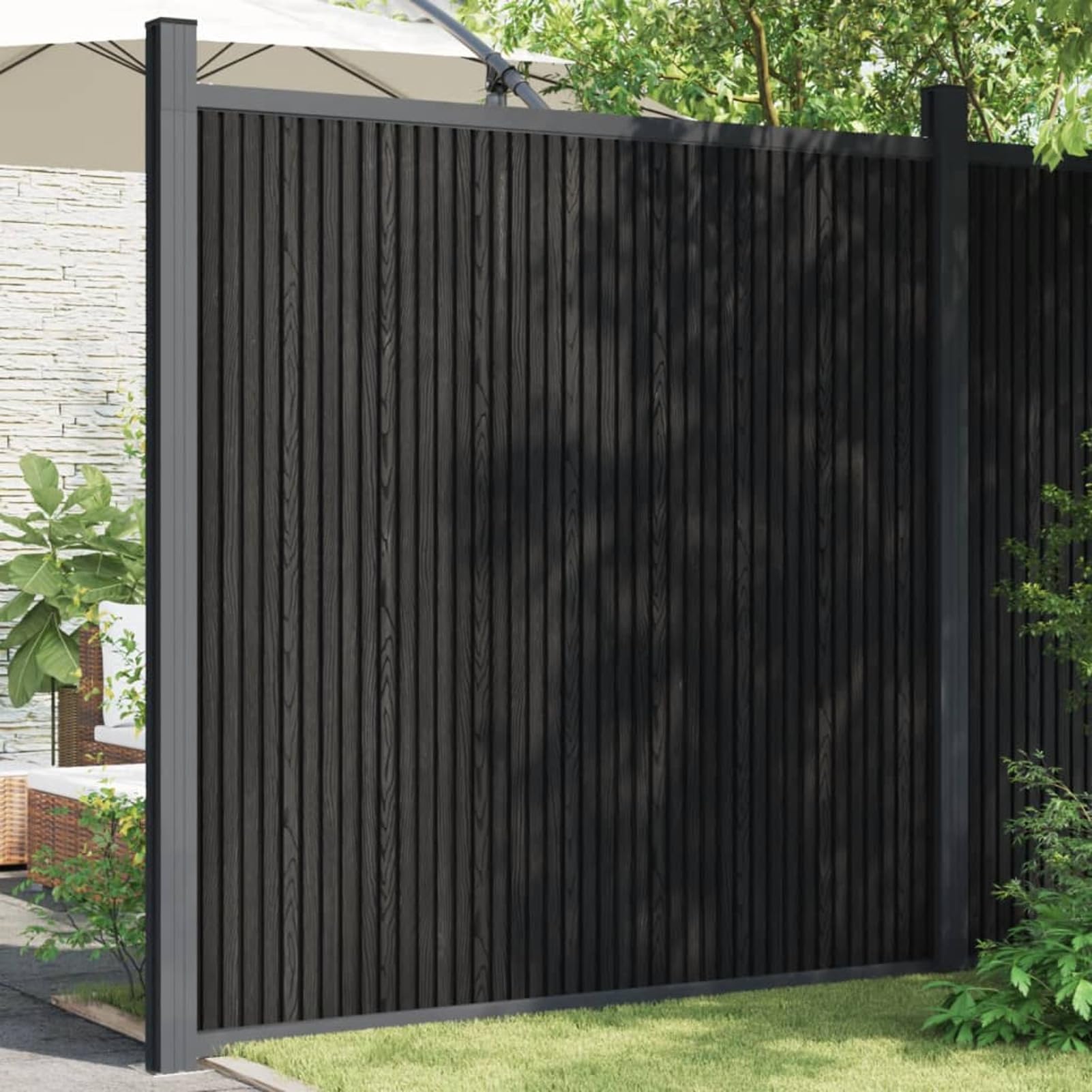 Panel de valla gris 173 x 186 cm WPC, juego de paneles para valla de jardín, material WPC robusto y duradero, sistema modular con opciones de montaje flexibles, componentes de aluminio y acero