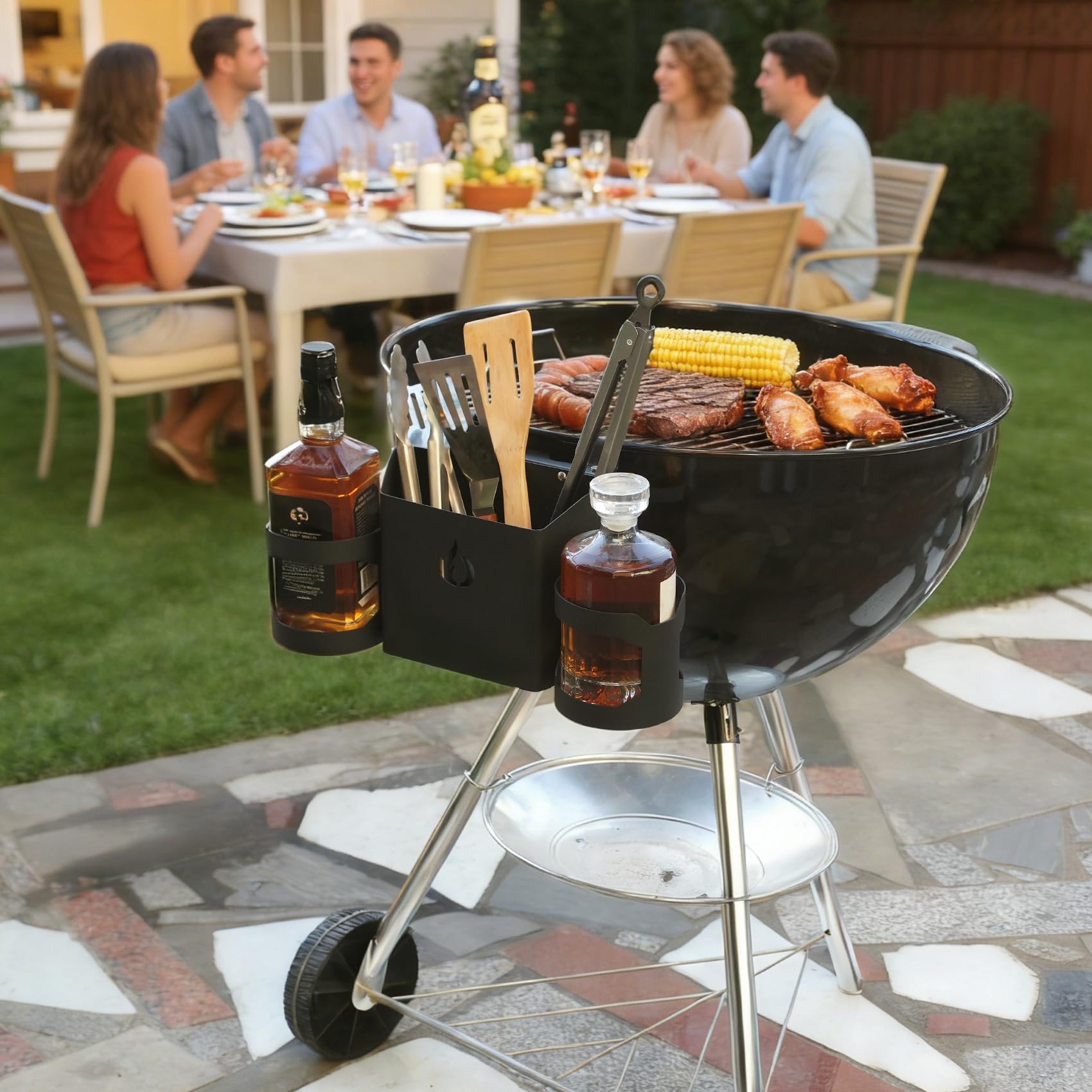 onlyfire Grillbesteck Halter für Weber 47cm und 57cm Kugelgrills, BBQ Besteckhalter mit 2 Flaschenhalter/Saucenhalter, Gasgrill Bierhalter, Grill Flaschenhalter, Halterung Grillzubehör