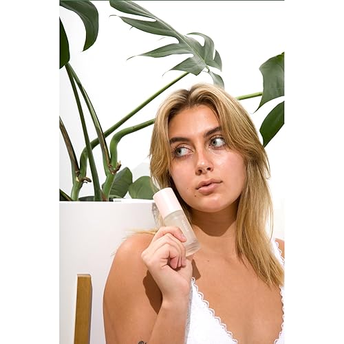 Miniatura 3 de You Bronze Suero bronceado facial con ácido hialurónico y vitamina C, todo tipo de piel, antienvejecimiento, bronceador sin sol, hidratante, 1.4 fl