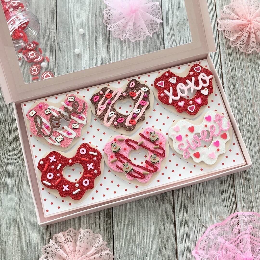 Heart Donut Metal Cutting Dies Stencils for DIY Scrapbooking Decorative Embossing DIY Paper Cards