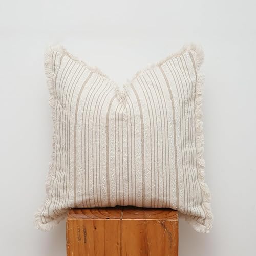 Miniatura 5 de Kiuree Juego de 2 fundas de almohada de granja de 18 x 18 pulgadas, fundas de almohada a rayas con borlas de flecos, fundas de cojín decorativas