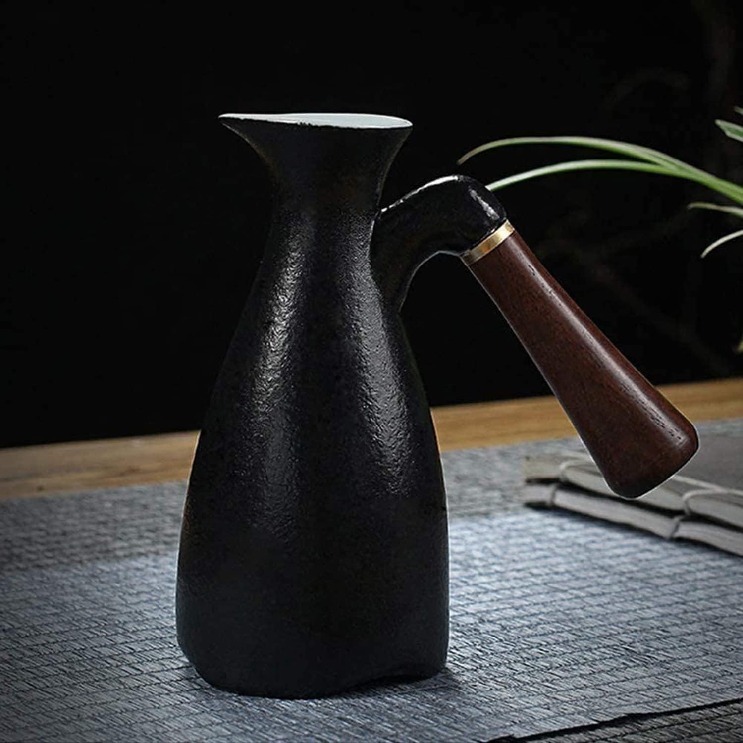 Sake Cup Set*7-Piece Sake Set with Warmer, Traditiol Porcelain Ceramic Hot Saki Drink Set Kit, Include 1 Sake Pot, 4 Sake Cups, 1 Warming Pot, 1 Heating Stove Mugs, Onecolor