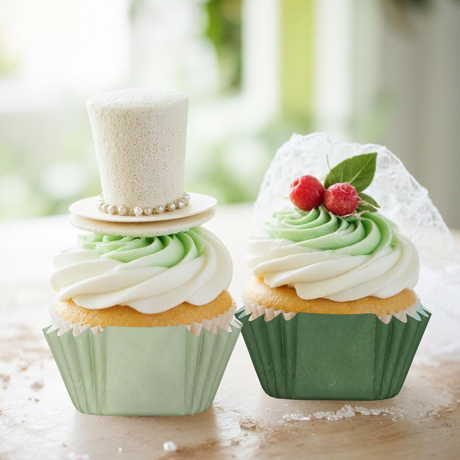 JarThenaAMCS 600Pcs Sage Green Square Cupcake Liners Gradient Green Baking Cups Square Muffin Cupcake Wrappers for Spring Summer Holiday Birthday Wedding Bridal Shower Party Supplies