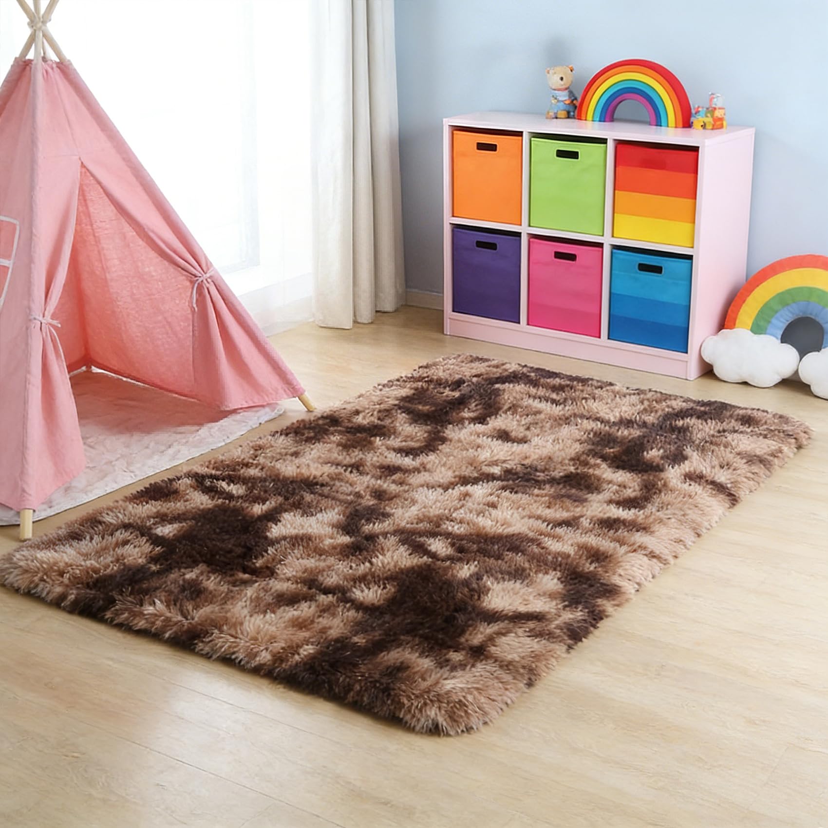 Tapis de chambre enfant antidérapant et moelleux grand format brun