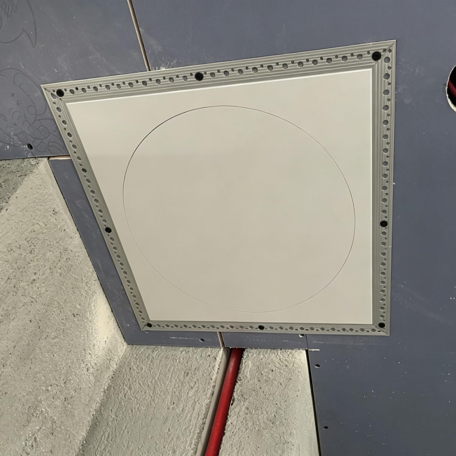 Trampilla de inspección Redonda a Medida Aluminio, pintable | Puerta registrable pintable empotrada con tapa PVC, panel oculto giratorio