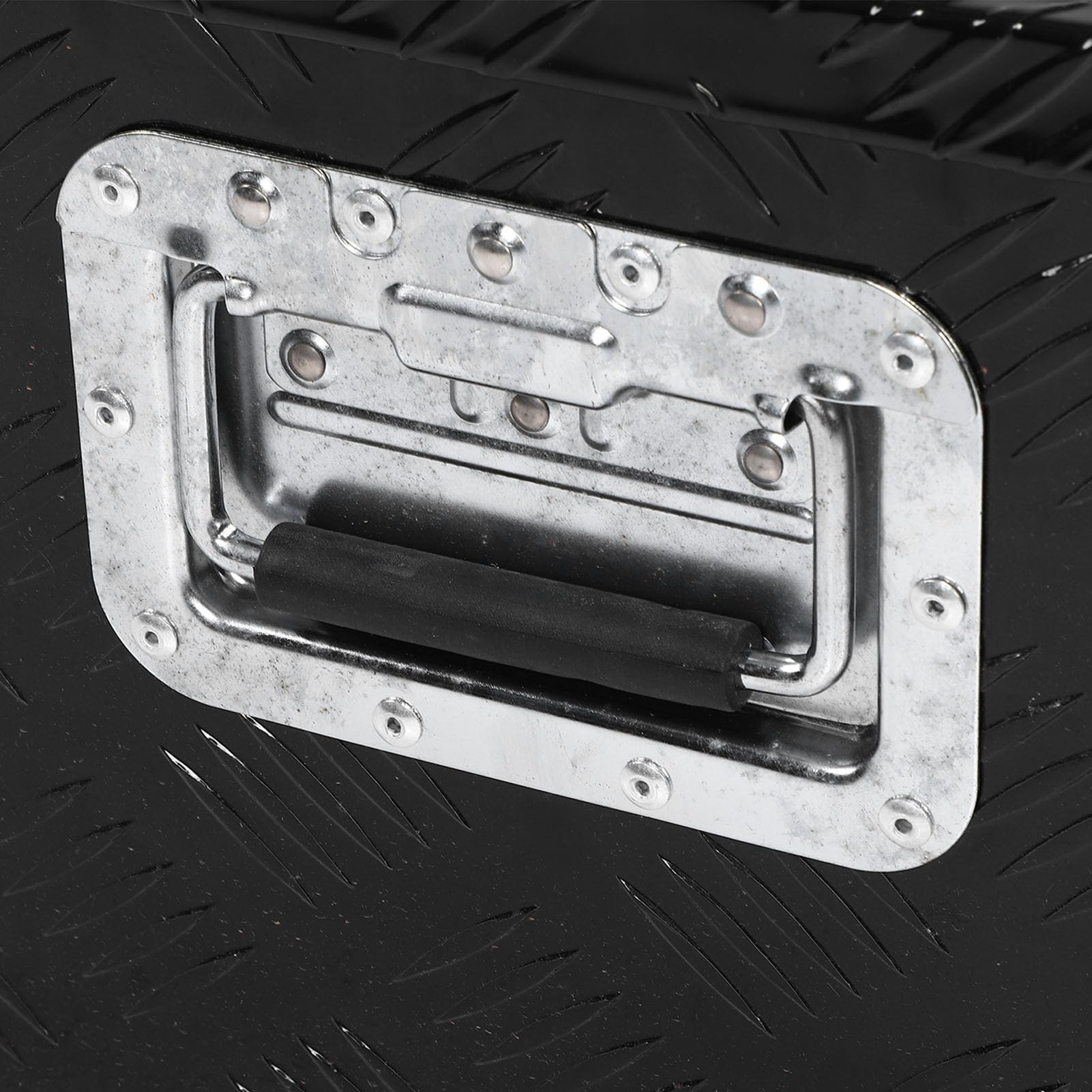 AUNMAS Skrzynka Narzędziowa do Ciężarówki Aluminiowa Skrzynka Narzędziowa do Przyczepy 30 X 13 X 10 Cali Zamykany Schowek o Pojemności 64 L z Malowanym Proszkowo Bieżnikiem z 5 Prętami Garażu Typu