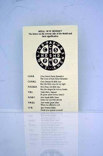 Miniatura 3 de Crucifijo de pared de San Benito de madera de olivo