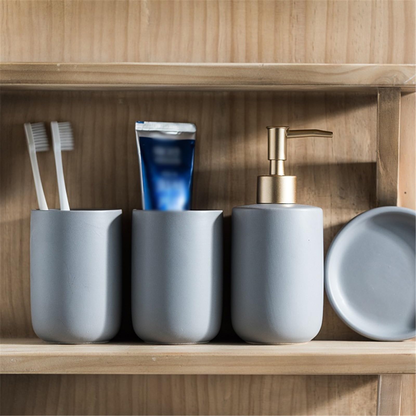 Seifenspender 3-teiliges Badezimmer-Zubehörset aus Keramik, inklusive Lotion-Seifenspender, Mundwasserbecher, Seifenschale(Schwarz)