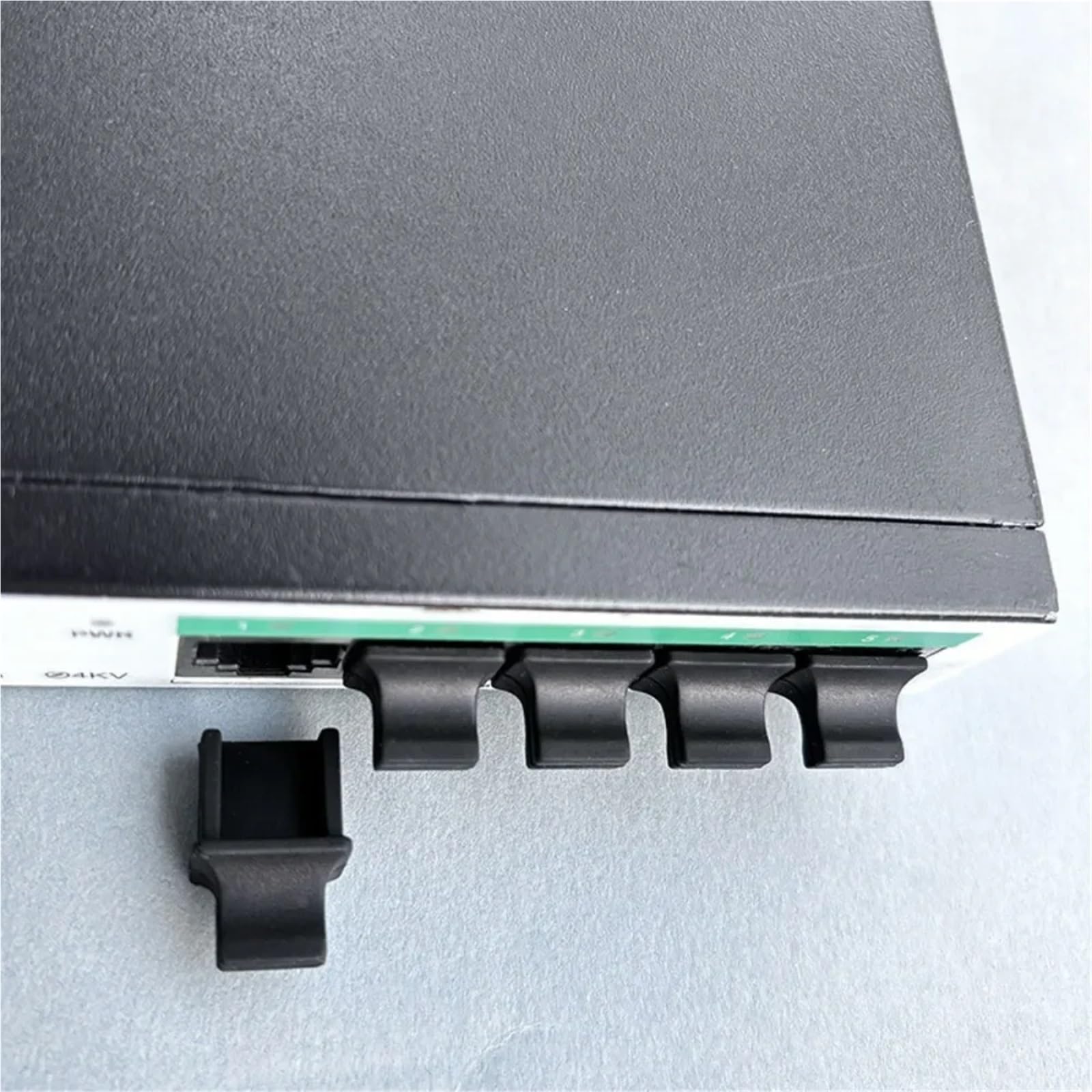 RJ45 Anti-Staub-Abdeckkappen, Ethernet-Hub-Port, RJ45, Staubschutzkappe, Schutzstecker für Hubs, Switches (schwarz), 80 Stück
