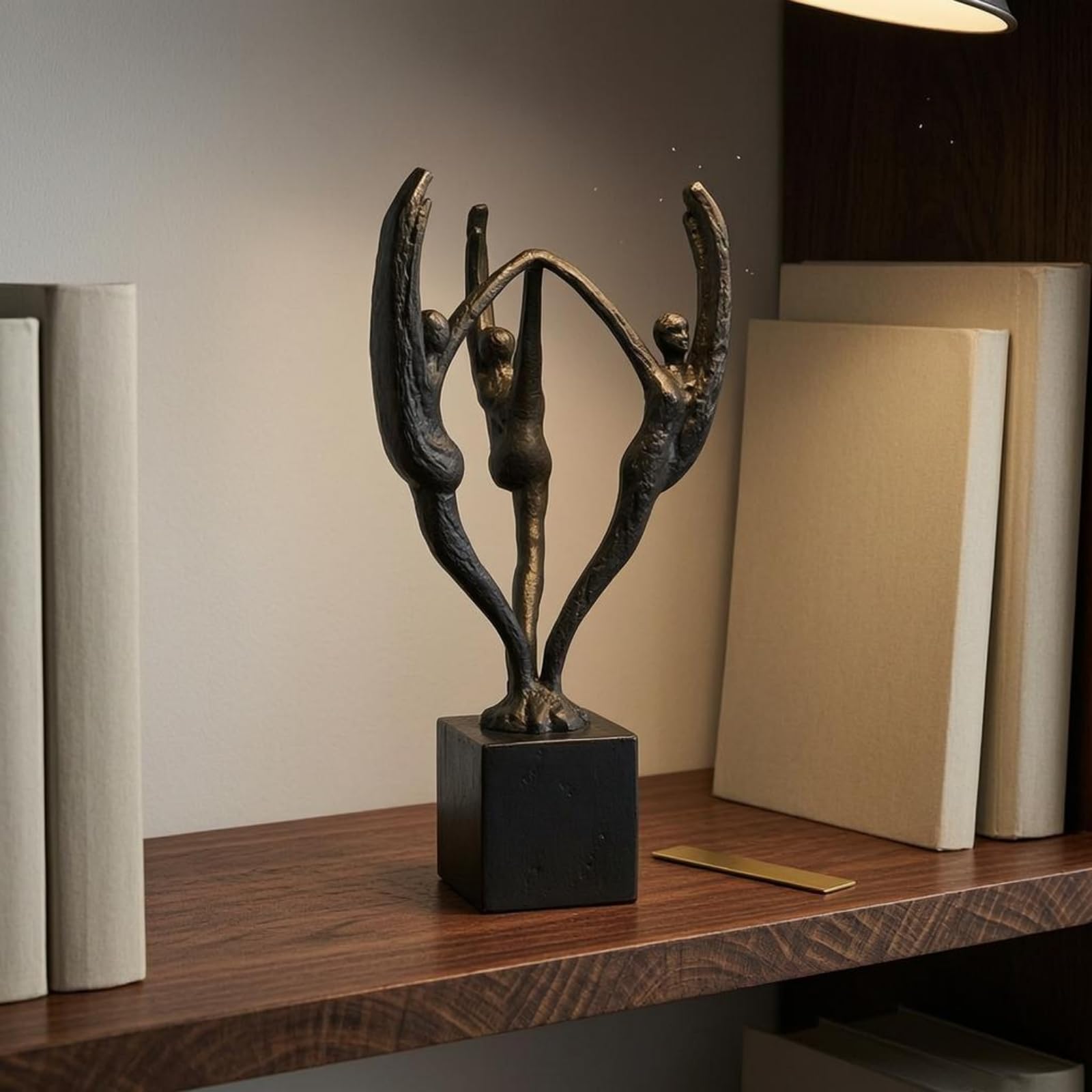 Escultura de Figura Estatua Adorno Contemporáneo Pieza de Diseño con Textura en Hierro Fundido y Peana de Mármol Adecuada para Aparadores Recibidores, Dorado, D Base De Mármol 12 12 34.5cm