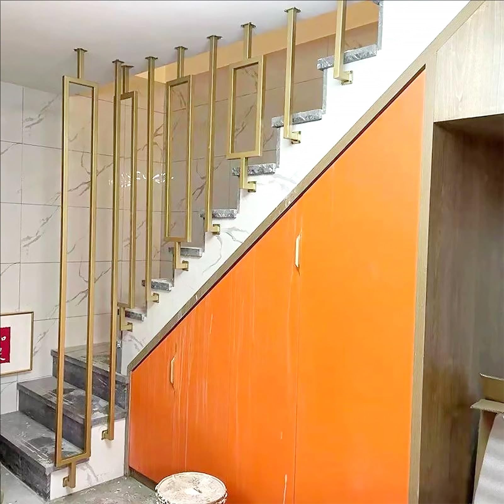 Escalera antideslizante en forma de L | Guardil de barandilla interior para lofts | Barra de soporte montada en el techo | Balaustre dorado de 4 pies para seguridad y estabilidad