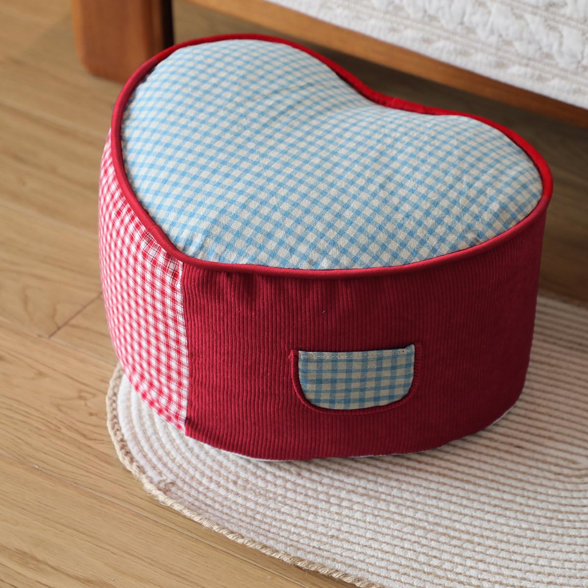 Mescxty B Heart-Shaped Foot Rest,Cute Small Footstool Pouf Ottoman,Home Decor Floor Pouffe Seat Low Stool Footrest For Couch Sofa Ean Ag Chairs Living Room Edroom,