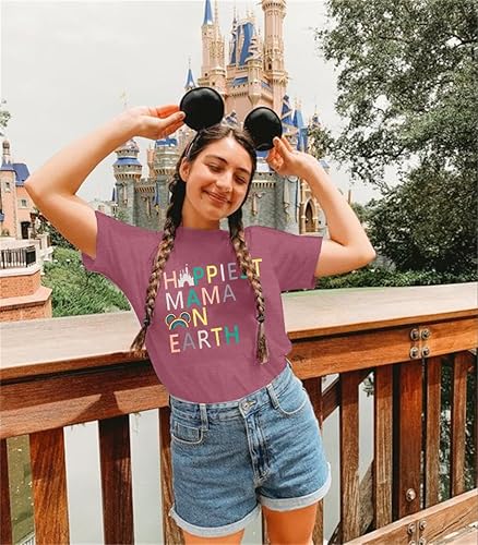 Miniatura 3 de Camisa mágica para mujer, camiseta de manga corta con texto en inglés "Happiest Mama On Earth", diseño de castillo de Magic Kingdom