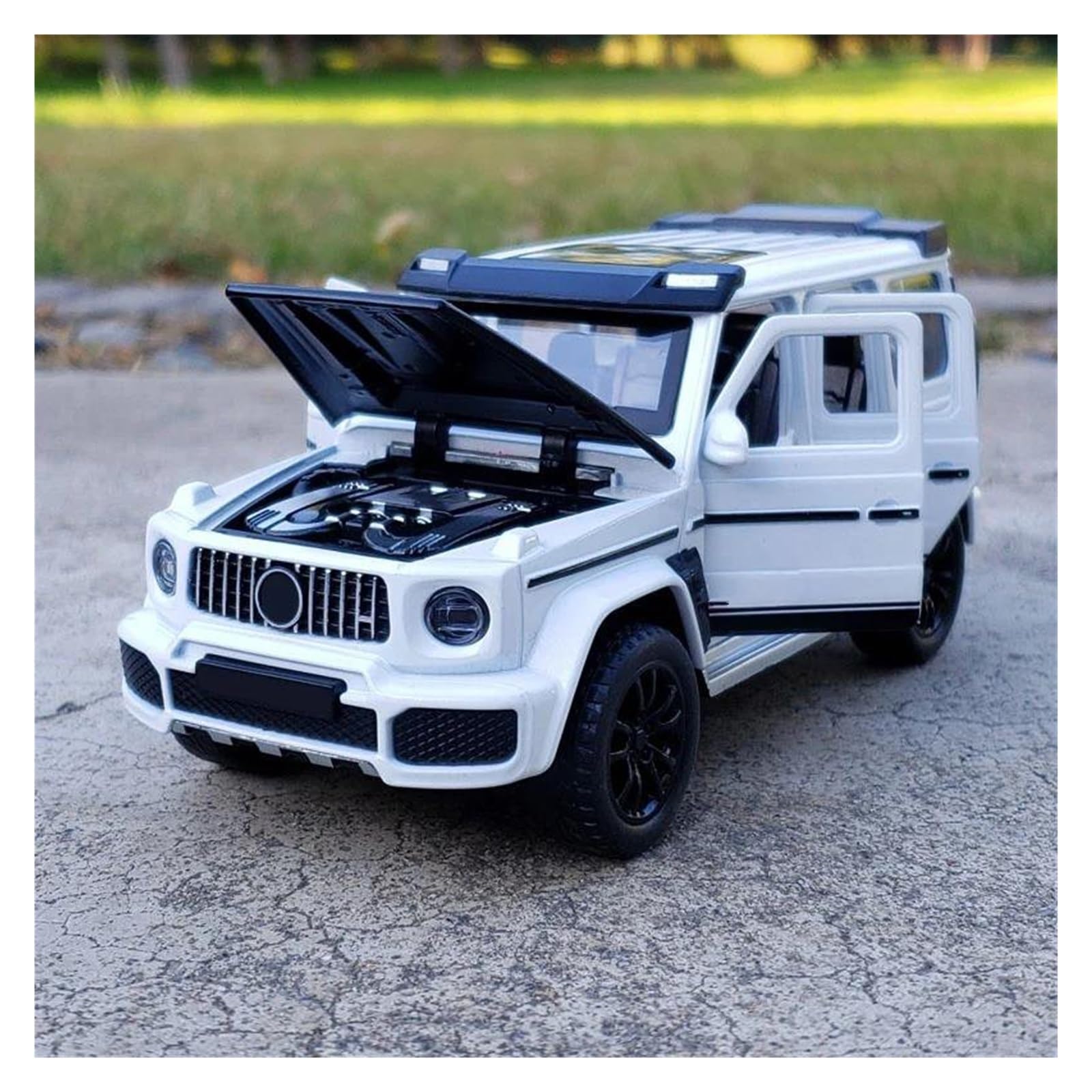 BANKOTO Diecast Car 1:32 For Benz G700 Diecast Car Model Off Road Ornaments Vehicle Collectible Model(White)