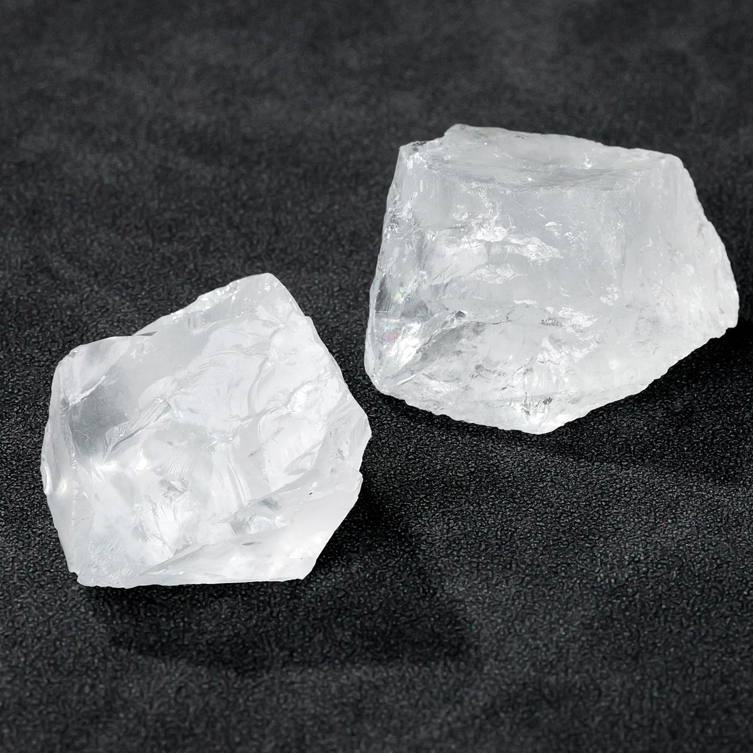 Apengshi Clear Quartz Raw Crystals 2PCS Natural Rough Rocks Healing Crystal and Stones DIY Raw Stones Meditation Fountain Garden Home Decor