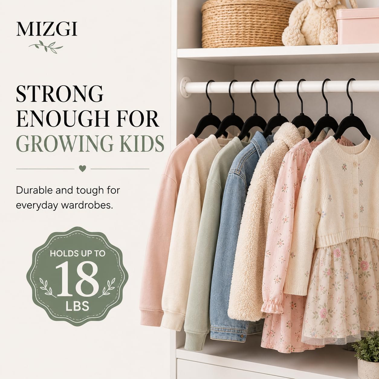 MIZGI - Perchas infantiles de terciopelo, perchas antideslizantes para niños grandes, 35,5 cm, ideales para ropa juvenil o de adolescentes, paquete de 50 unidades, negro y negro