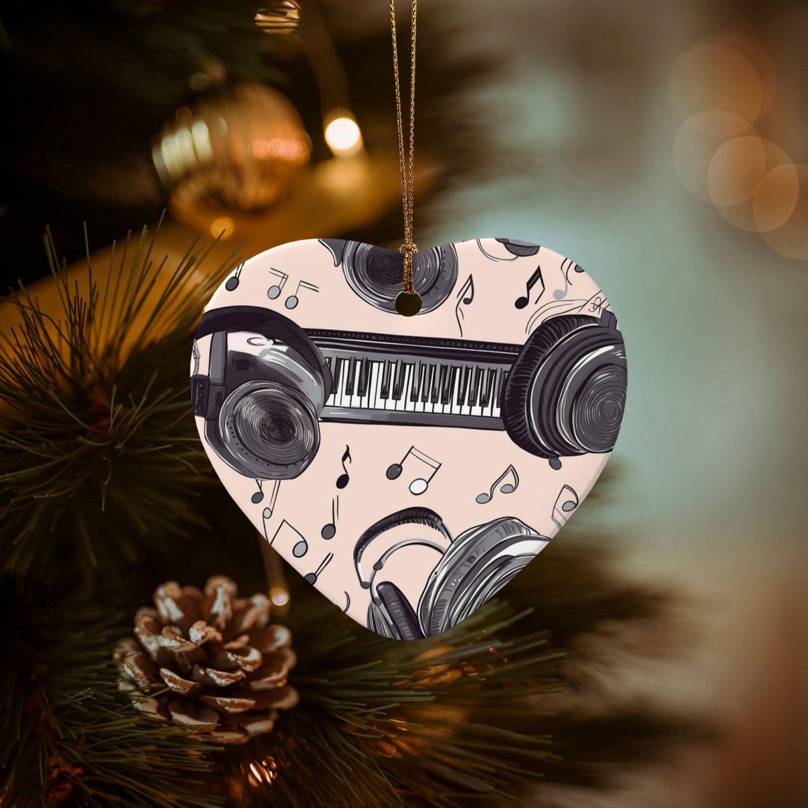 Christmas Tree Ornaments Ceramics Christmas Decorations Headphones and Piano Ornaments with Gold Ribbon Porcelain Xmas Tree Crafts Heart Shape Hanging Pendant for Christmas Tree Party Decor