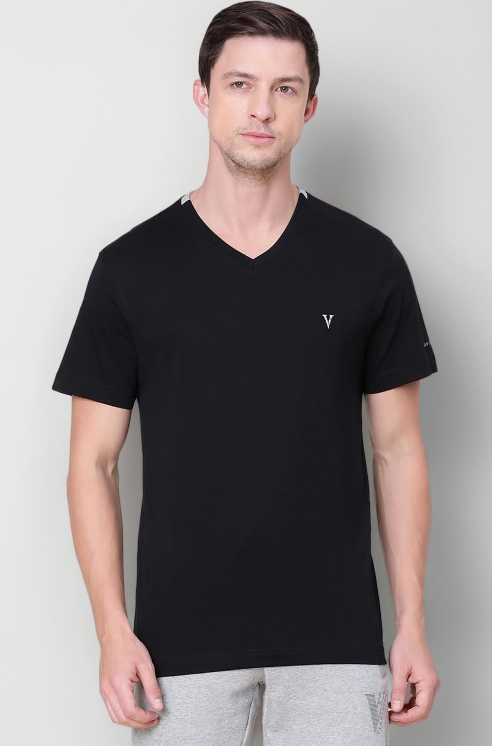 Men Athleisure Smart Tech Regular Fit T-Shirt - Easy Stain Release, Anti Stat, Ultra Soft_60001_Black_Xxl