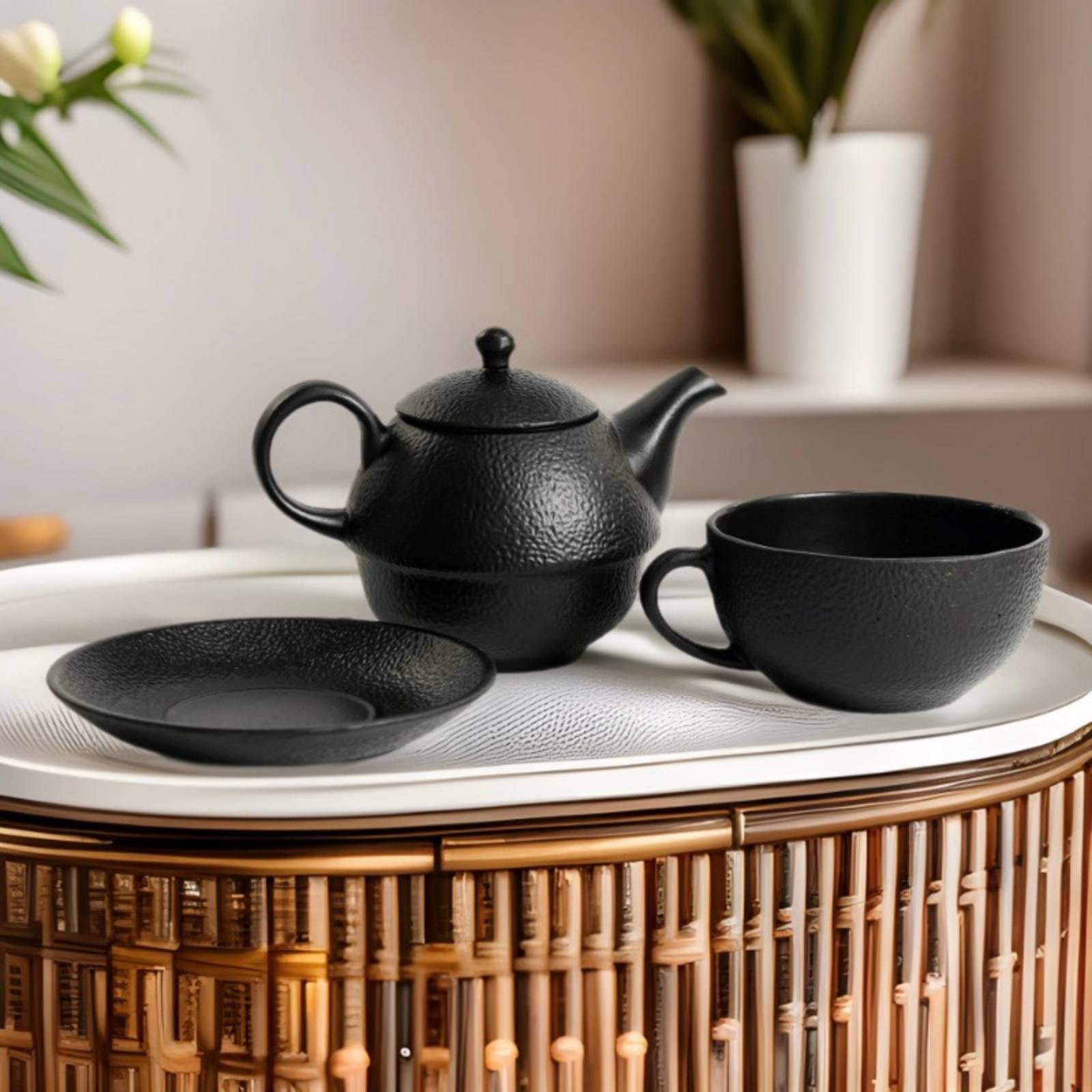Colcolo Tetera Industrial Tetera de Hierro Fundido Jarra de Té con Asa Lateral Taza Plato Base Colador de Malla Integrado Acabado Martillado Adecuada para Oficina Hogar Regalo