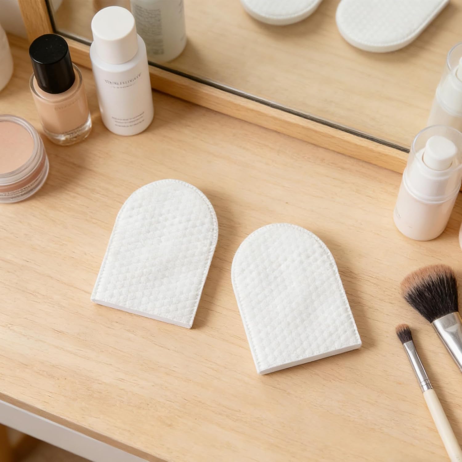 240pcs U Shaped Pocket Cotton Pads for Women Makeup Remover Facial Cotton Pads with Storage Box for Skin Care and Daily Makeup Application