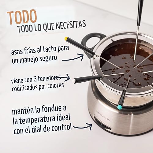 Vista 4 de Nostalgia - Olla de fondue eléctrica de acero inoxidable para 6 tazas con control de temperatura, 6 tenedores codificados por color y olla