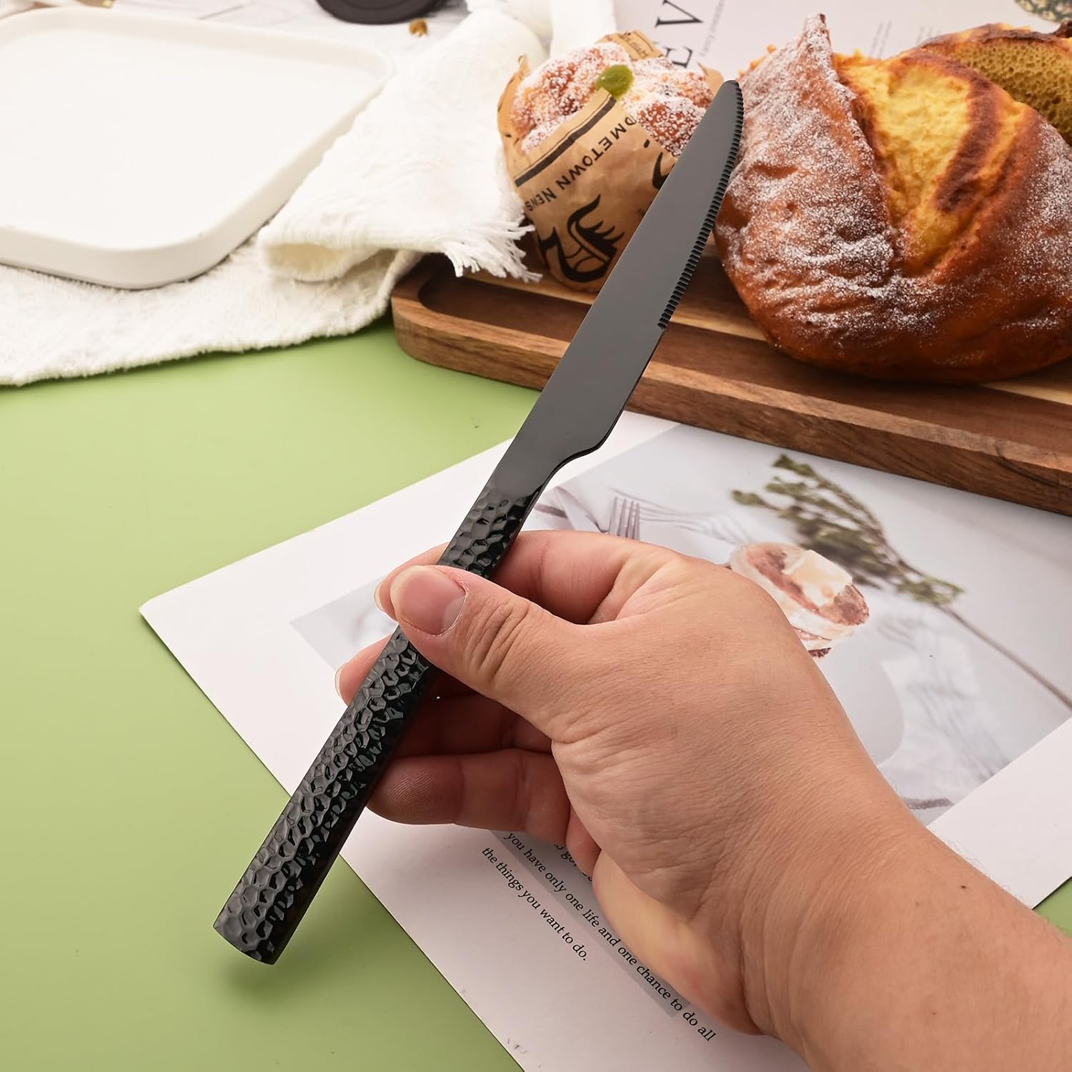 Black Hammered Silverware Set, Stainless Steel Flatware Set with Hammered Squared Edge, Mirror Polished Tableware Kitchen Cutlery Sets for Home Restaurant and Travel, 8 Pcs Dinner Knife