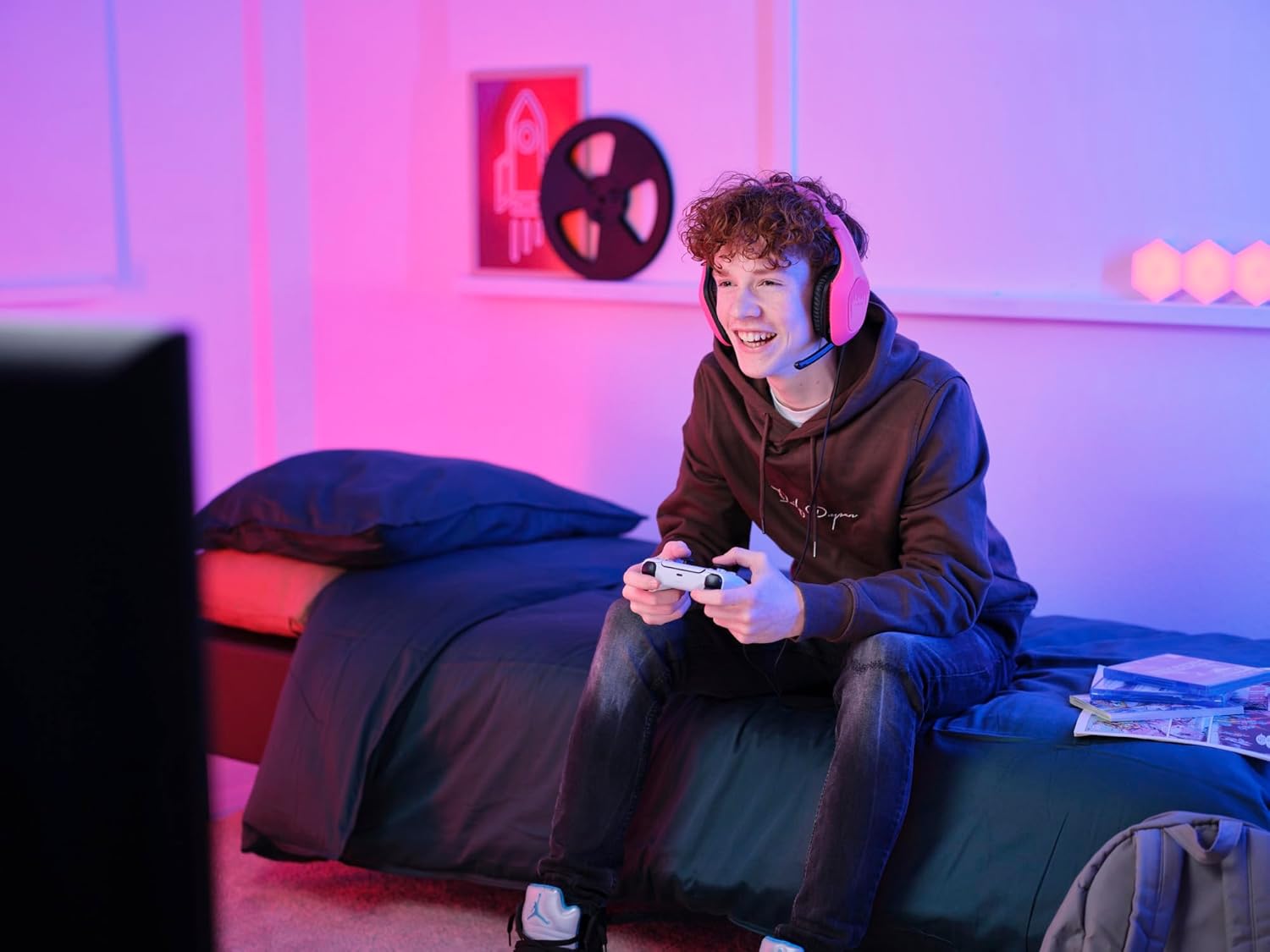 Trust Gaming GXT 415P Zirox Lightweight Gaming Headset - Pink