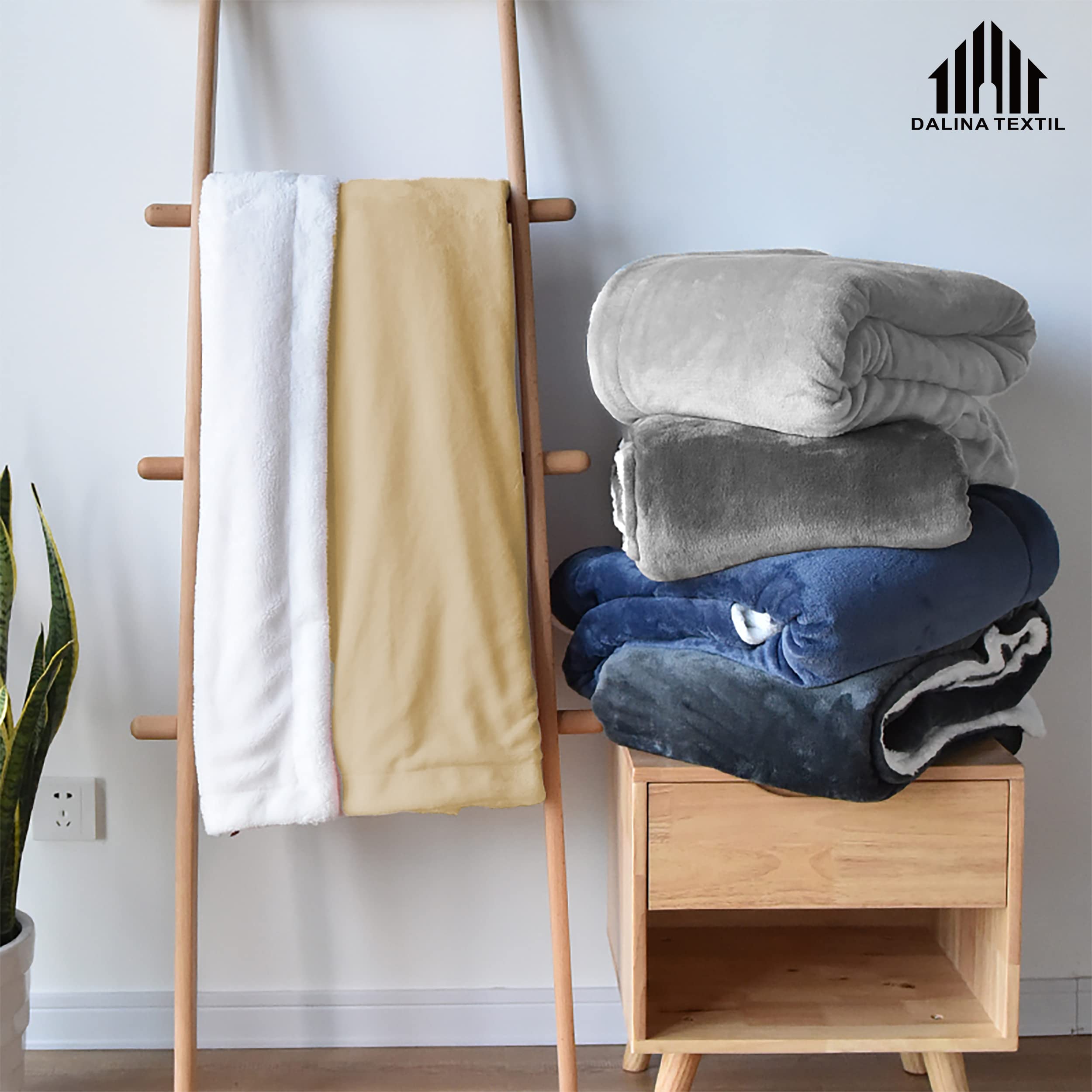 DALINA TEXTIL S.L Manta de Franela y Borreguito Suave 220x240 cm | Gruesa para Sofá Cama Invierno | Reversible y Abrigada | Gris Oscuro