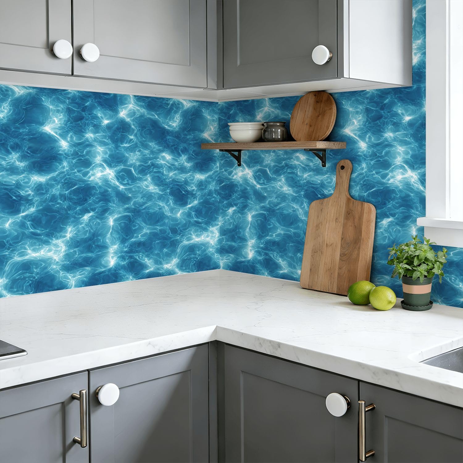 Rivestimento per mensole e armadietti, superficie dell'acqua blu, riflessi di luce solare, senza cuciture, autoadesivo, 45 cm x 3 m, carta da parati per armadi da cucina e cassetti