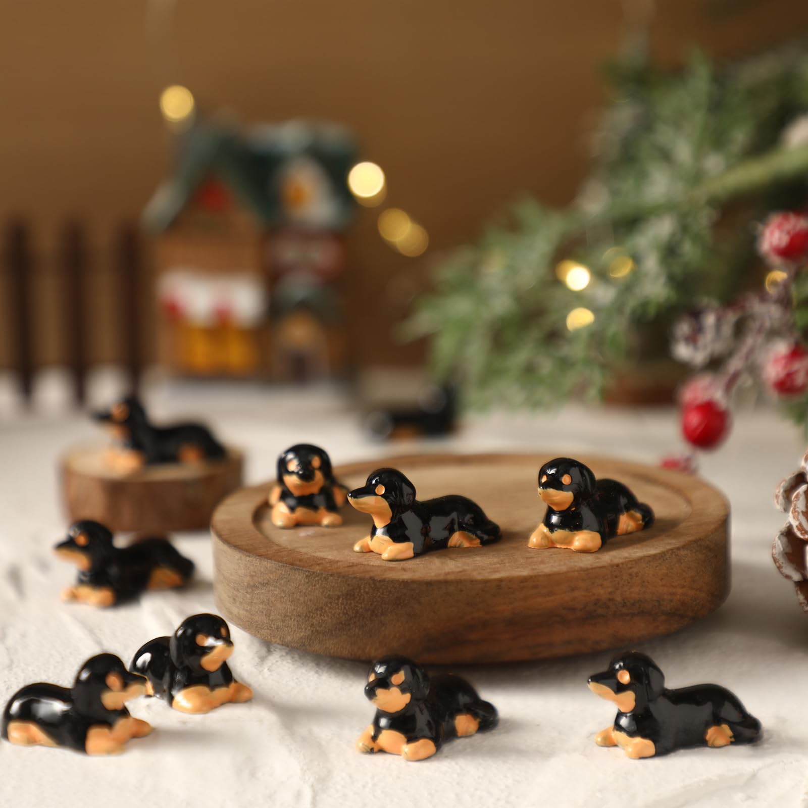 Amazon.co.jp: Leinuosen ミニダックスフントの置物 クリスマスドール