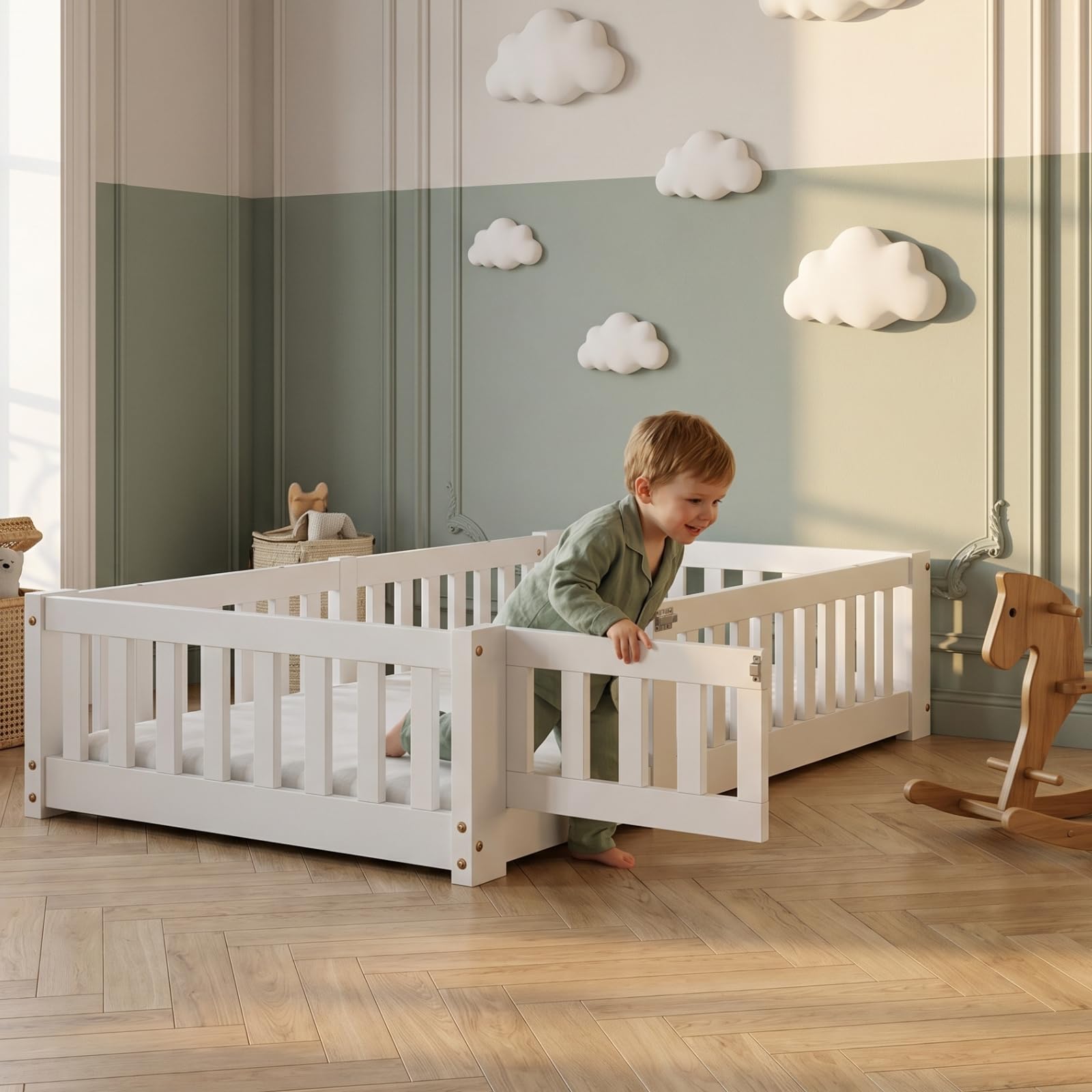 Łóżko dziecięce 90 x 200 cm z ogrodzeniem i drzwiami, łóżko podłogowe Montessori z ochroną i stelażem, drewniane łóżko do pokoju dziecięcego, łóżko pojedyncze dla chłopców i dziewcząt