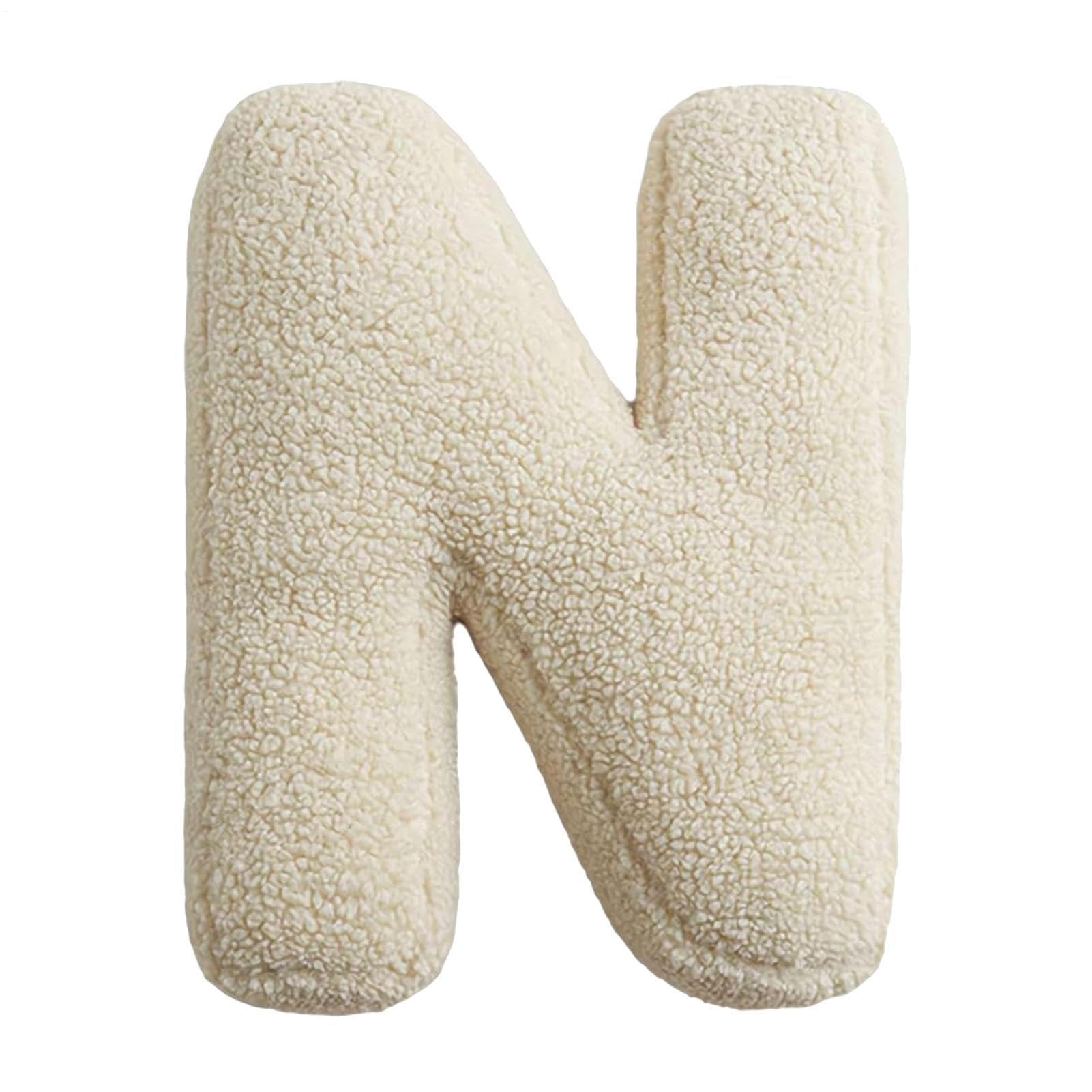 Coussin en peluche doux comme idee cadeau de naissance personnalise original