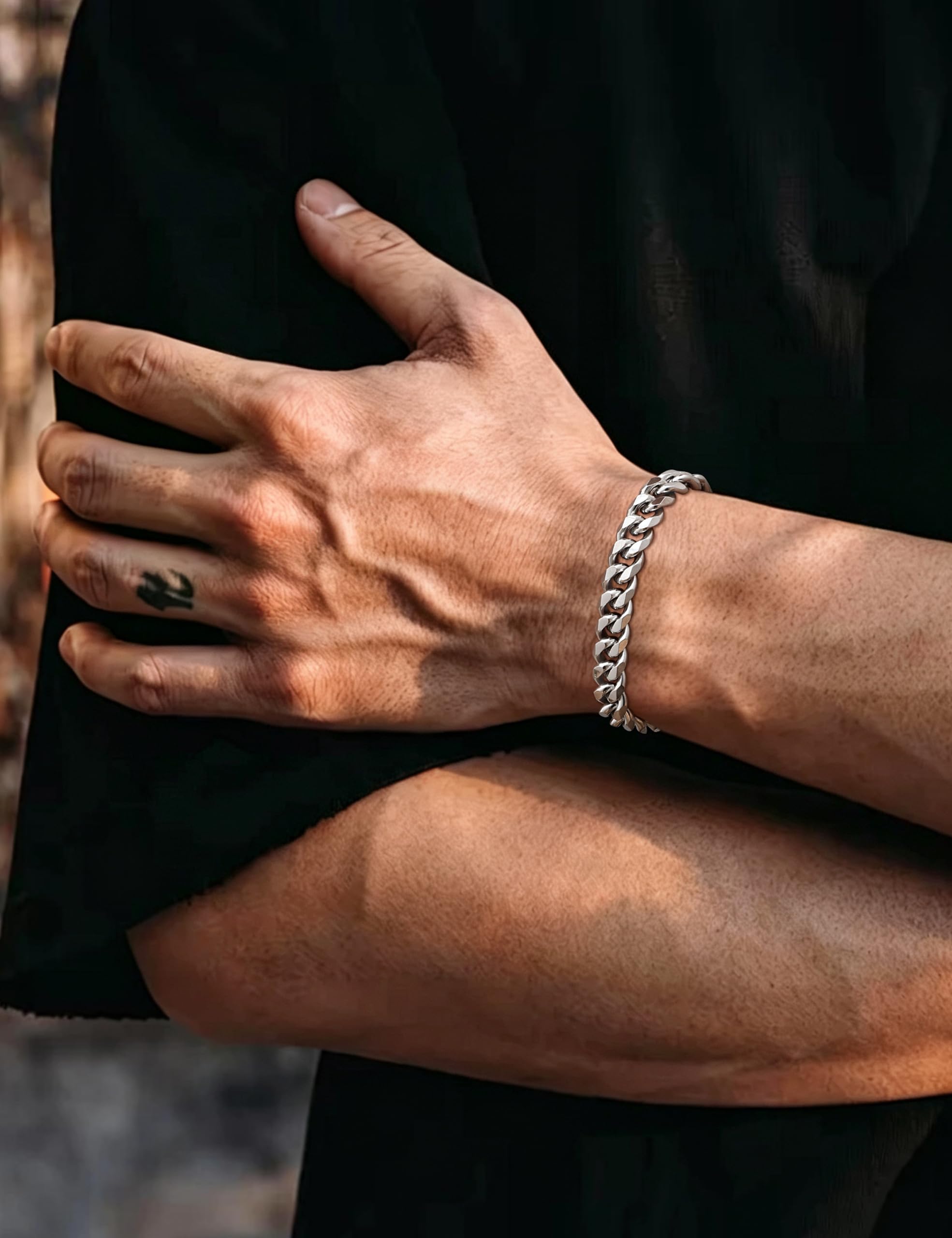 Fiusem Pulsera de eslabones cubanos de 8 mm en tono plateado para hombre