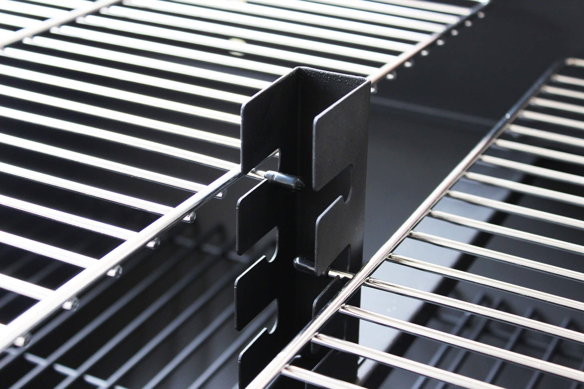 Barbecue a carbonella con ruote da campeggio grigliata di design americano